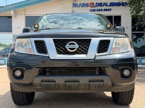 Used 2017 Nissan Frontier SV RWD image 8