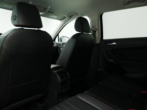 Used 2024 Volkswagen Tiguan Wolfsburg Edition image 27