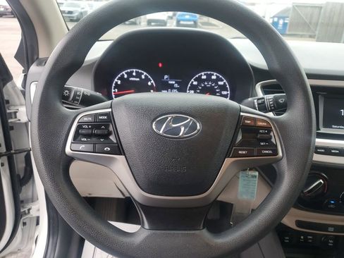 Used 2022 Hyundai Accent SE image 14