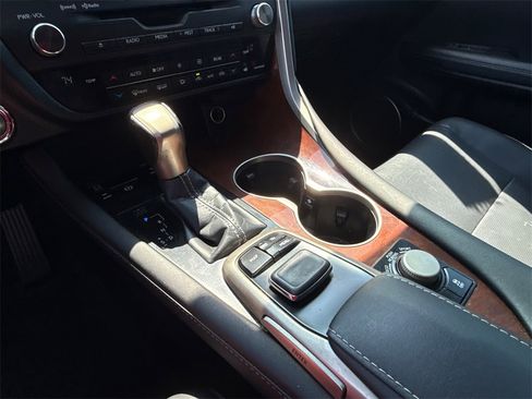 Used 2018 Lexus RX 350L 350L image 32