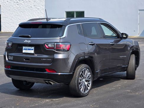 Used 2022 Jeep Compass Limited w/ Elite Group image 11