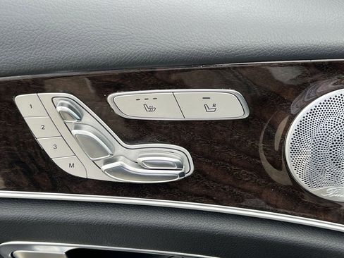 Used 2019 Mercedes-Benz E 300 image 20