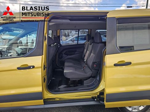 Used 2016 Ford Transit Connect XL image 15