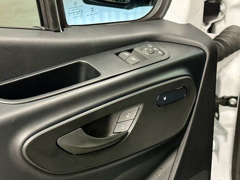 Certified 2025 Mercedes-Benz Sprinter 2500 image 18