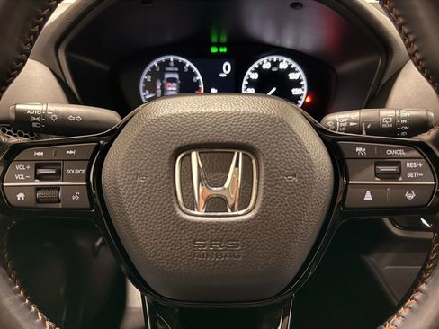Used 2025 Honda HR-V Sport image 17
