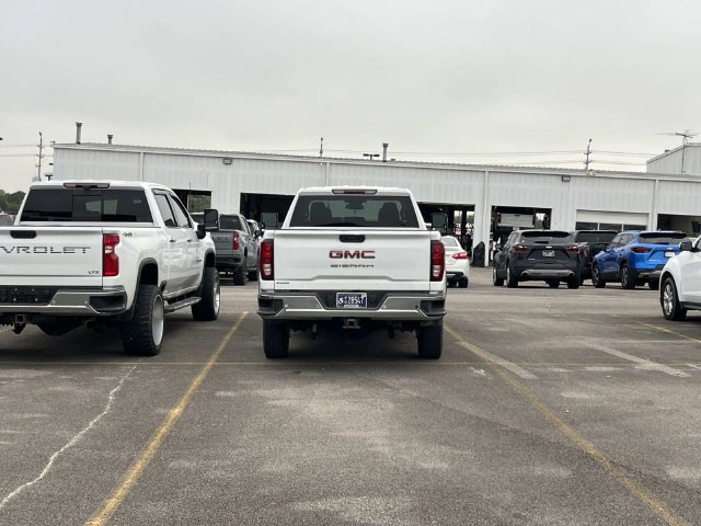 Used 2024 GMC Sierra 2500 Pro w/ 1SA Pro Safety Plus Package AWD/4WD image 3