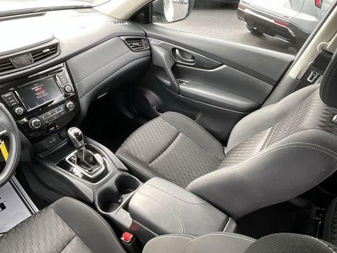 Certified 2020 Nissan Rogue S image 34