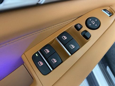 Used 2026 BMW X5 xDrive40i image 7