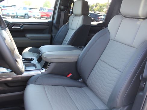 New 2026 Chevrolet Silverado 1500 ZR2 AWD/4WD image 9