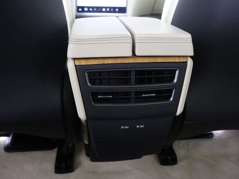 Used 2019 Tesla Model S 100D image 46