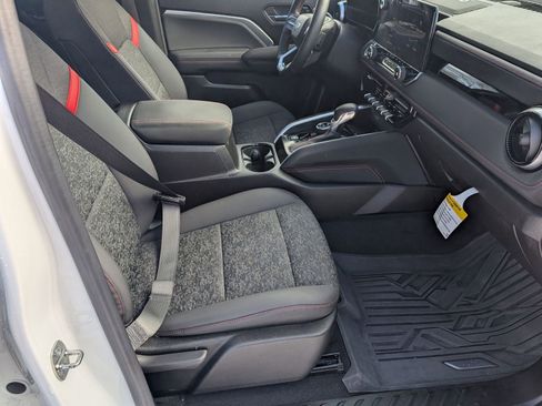 Used 2023 Chevrolet Colorado Z71 w/ Z71 Convenience Package 2 image 26