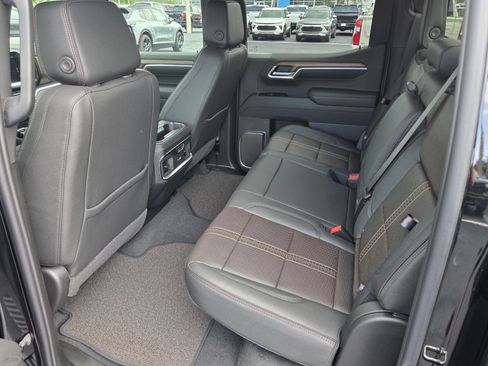 New 2026 Chevrolet Silverado 1500 High Country w/ Midnight Edition AWD/4WD image 6
