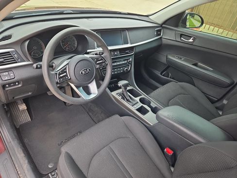 Used 2020 Kia Optima LX image 27