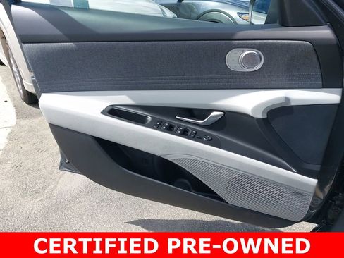 Certified 2025 Hyundai Elantra Limited image 27