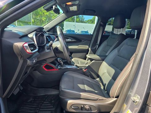 Certified 2021 Chevrolet TrailBlazer RS w/ Convenience Package FWD image 9