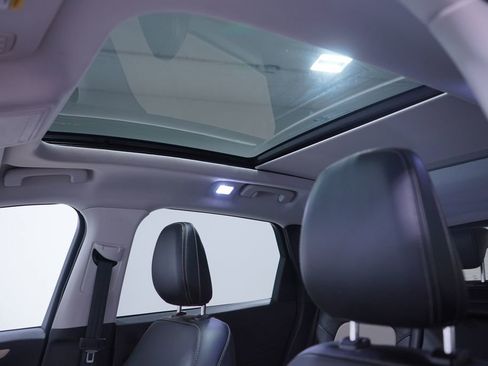 Used 2022 Ford Escape Titanium w/ Titanium Elite Package image 8