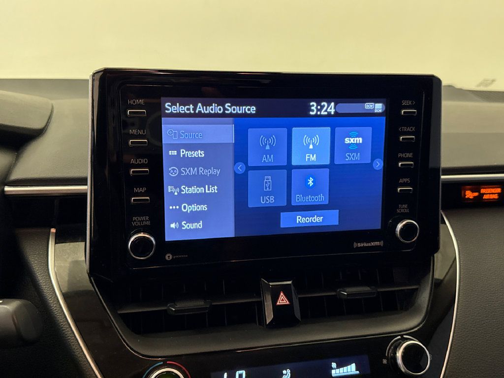 Used 2021 Toyota Corolla LE FWD image 24
