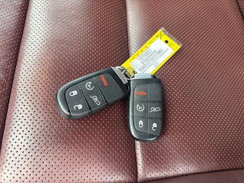Used 2025 Dodge Durango R/T AWD/4WD image 26