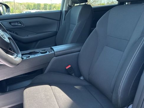 Used 2024 Nissan Rogue S AWD/4WD image 11