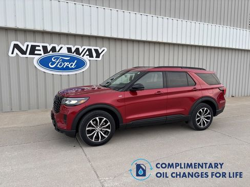 New 2026 Ford Explorer ST-Line image 1