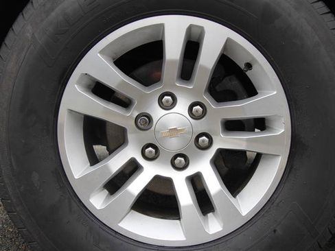 Used 2018 Chevrolet Tahoe LT AWD/4WD image 12