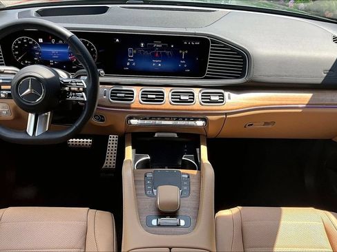 Certified 2026 Mercedes-Benz GLS 580 4MATIC image 24