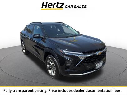 Used 2025 Chevrolet Trax LT