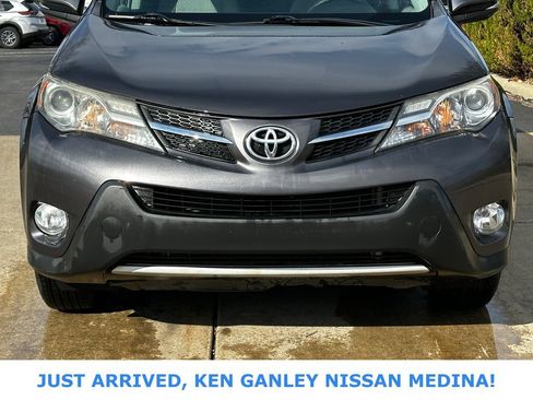 Used 2013 Toyota RAV4 XLE image 8