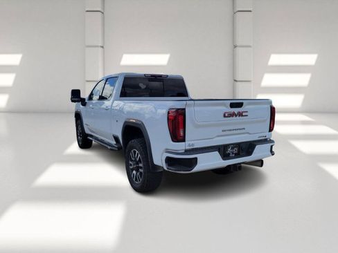 Used 2022 GMC Sierra 2500 AT4 w/ AT4 Preferred Package image 5