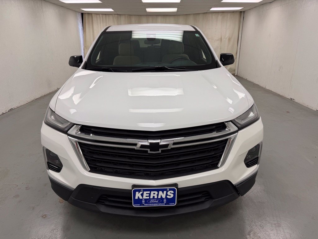 Used 2022 Chevrolet Traverse LS AWD/4WD image 9