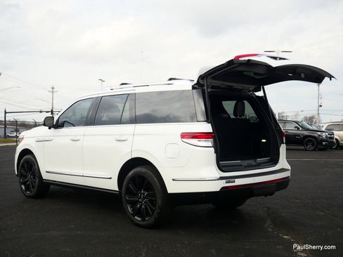 Used 2023 Lincoln Navigator Reserve image 20