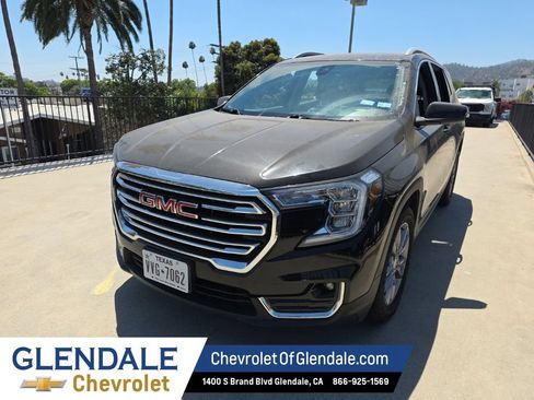Used 2023 GMC Terrain SLT FWD image 1