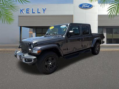 Used 2023 Jeep Gladiator Sport