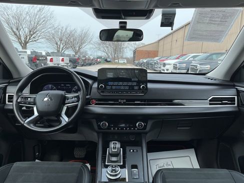 Used 2024 Mitsubishi Outlander Ralliart image 27