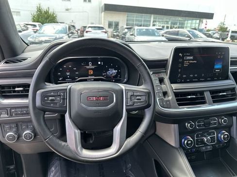 Certified 2023 GMC Yukon XL SLT AWD/4WD image 12