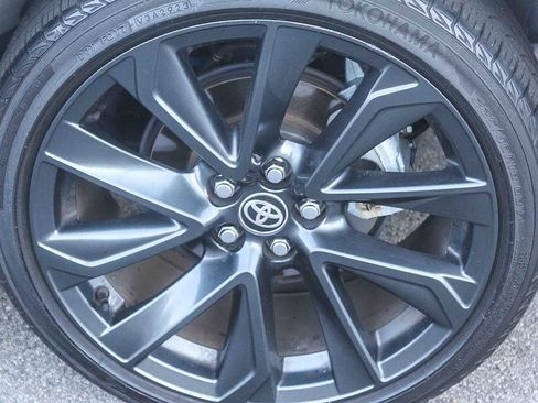 Used 2024 Toyota Corolla SE image 11