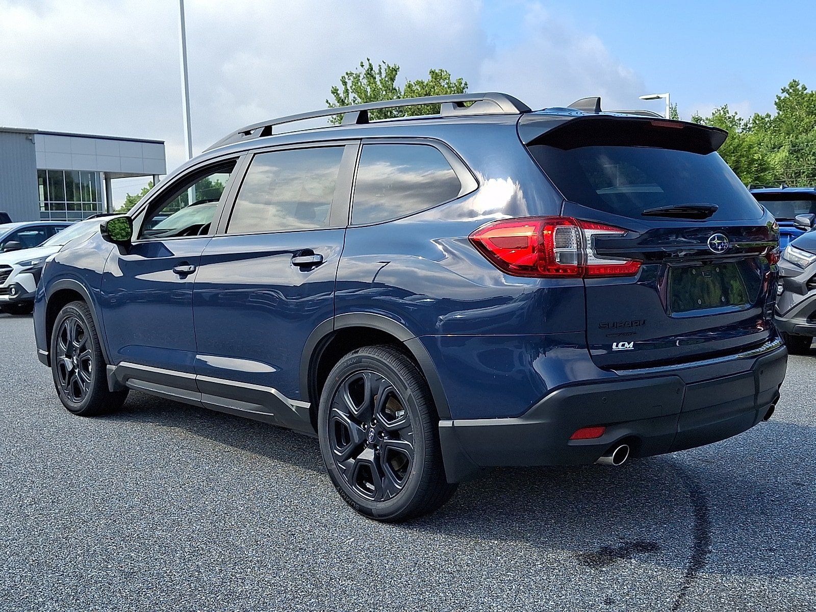 Used 2024 Subaru Ascent Onyx Edition AWD/4WD image 6
