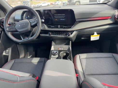 New 2026 Chevrolet Equinox RS w/ LPO, Floor Liner Package image 7