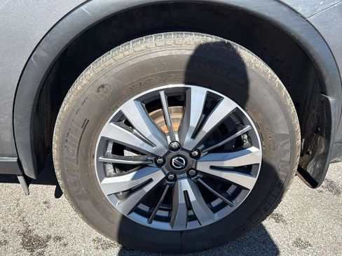 Used 2022 Nissan Murano S AWD/4WD image 16