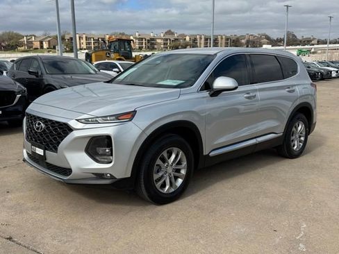 Used 2019 Hyundai Santa Fe SEL w/ Cargo Package image 3