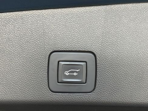 Certified 2023 Buick Encore GX Select AWD/4WD image 15