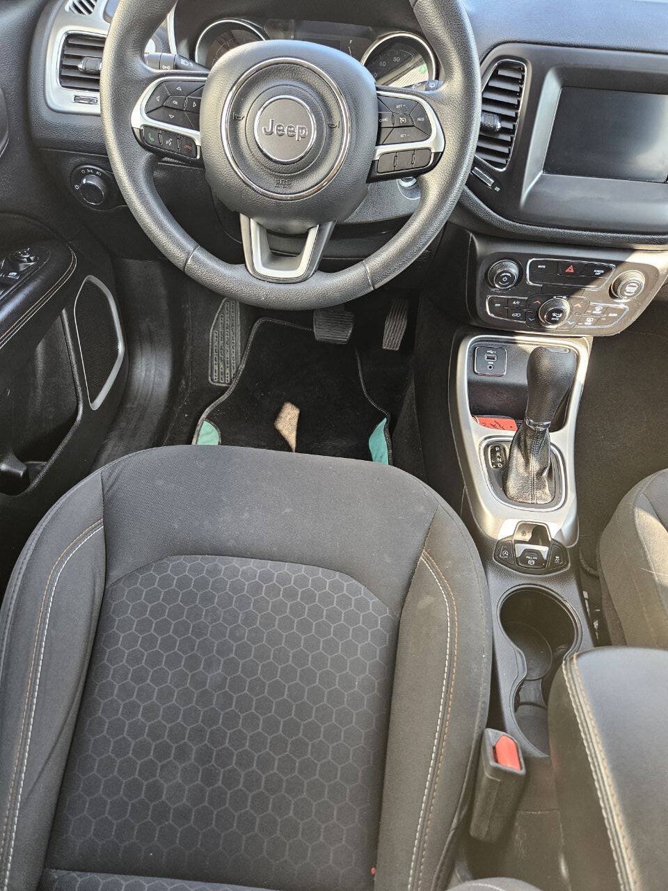 Used 2019 Jeep Compass Sport FWD image 3