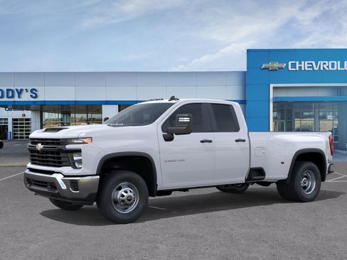 New 2026 Chevrolet Silverado 3500 W/T AWD/4WD image 2