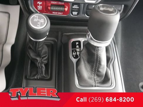 New 2026 Jeep Wrangler Unlimited Rubicon AWD/4WD image 29