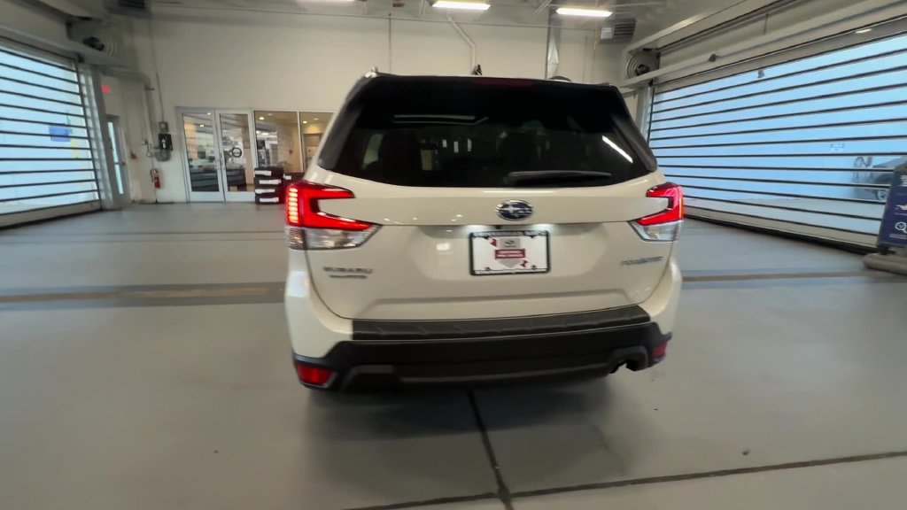 Used 2024 Subaru Forester Premium AWD/4WD image 10
