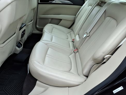 Used 2020 Lincoln MKZ Standard image 6