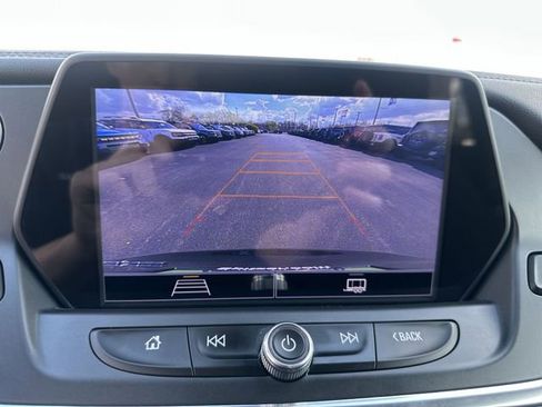 Used 2022 Chevrolet Blazer LT AWD/4WD image 24