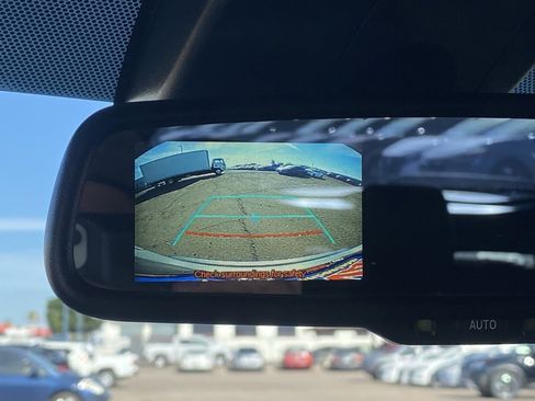 Used 2018 Toyota C-HR XLE image 28