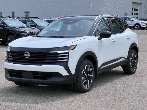 New 2026 Nissan Kicks SV w/ SV Premium Package AWD/4WD image 34