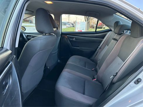 Used 2018 Toyota Corolla LE image 11